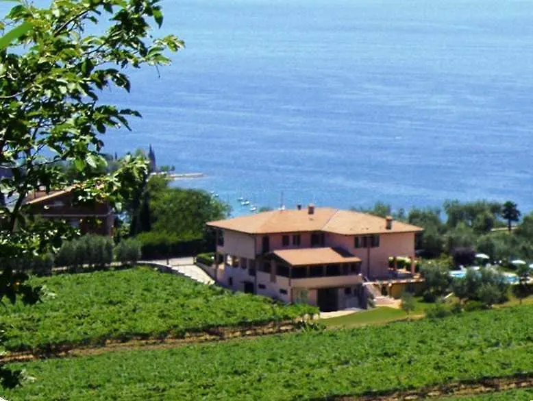 Agriturismo La Rocca Bardolino Bauernhof
