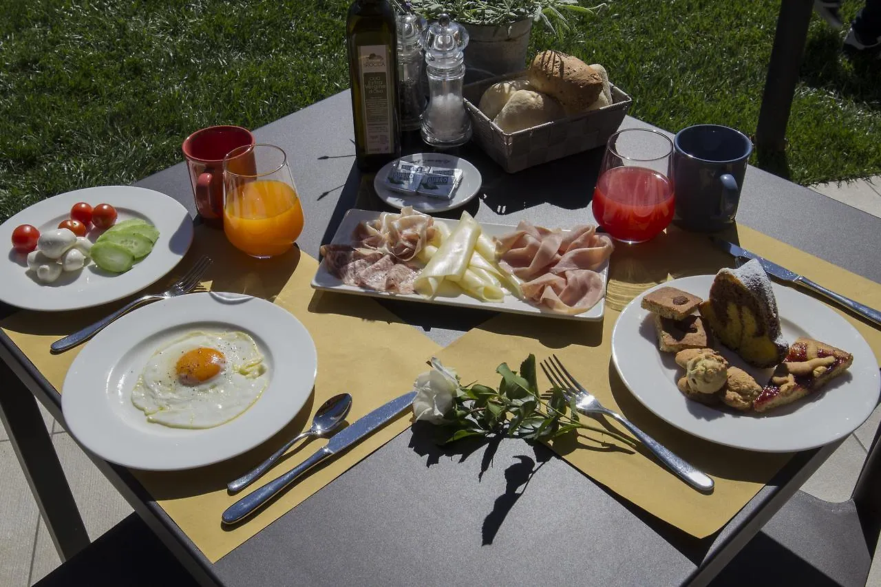 Agriturismo La Rocca Bardolino 0*,